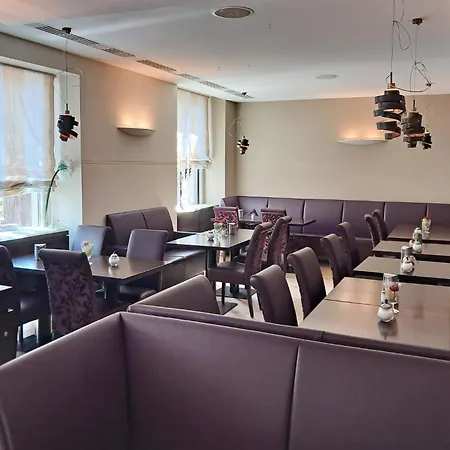 Garner By Ihg אסשפנבורג