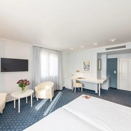 Novum Post Hotel 4*