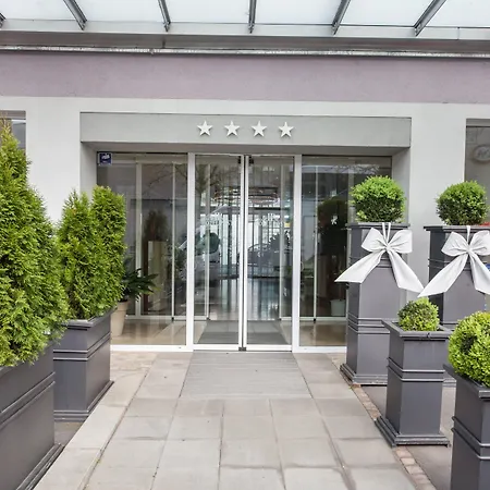 Hotel Garner Post By Ihg 4*
