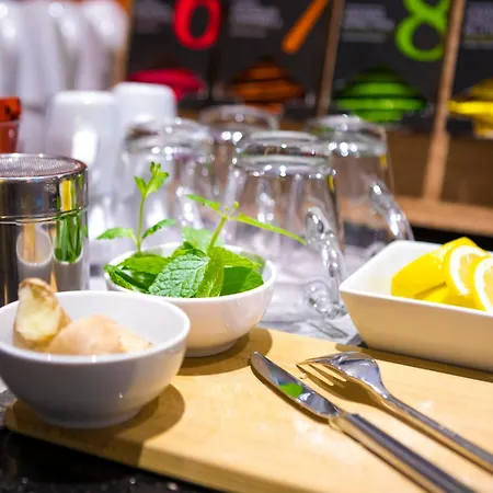 Garner Post By Ihg Hotel 4*