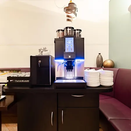Hotel Garner Post By Ihg 4*