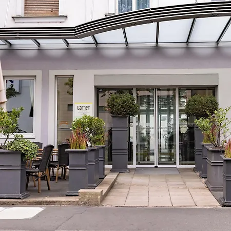 Garner Post By Ihg