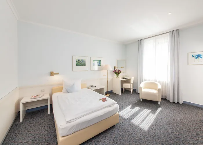 호텔 Garner Post By Ihg 4*