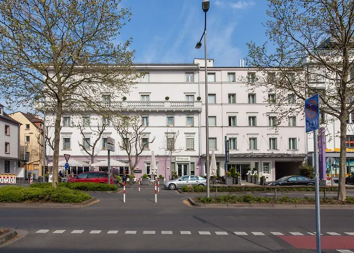 Garner Post By Ihg 4*