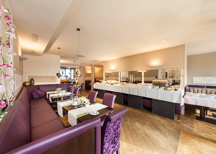 Garner Post By Ihg