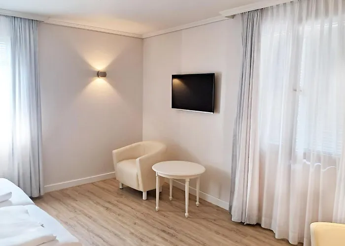 호텔 Garner Post By Ihg 4*