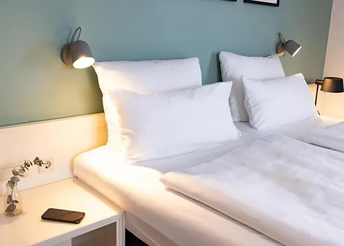 Garner Post By Ihg