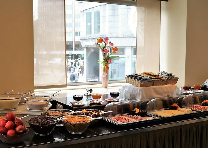 Garner Post By Ihg